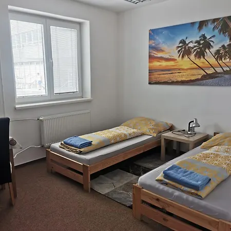 Living & Bus Station & Mlynske Nivy Privat bolig