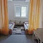 Ubytovanie v rodine Living & Bus Station & Mlynske Nivy *
